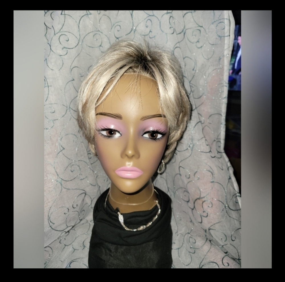 Ellen Wille Wig In Platinum Blonde Rooted